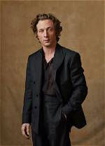 Comprehensive Guide to Jeremy Allen White's Height and Weight