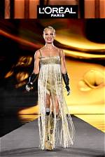 Dazzling L'oral Paris Fashion Show: a Runway Extravaganza