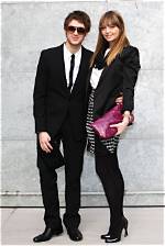 Discovering Paolo Nutini's Height in Feet and More