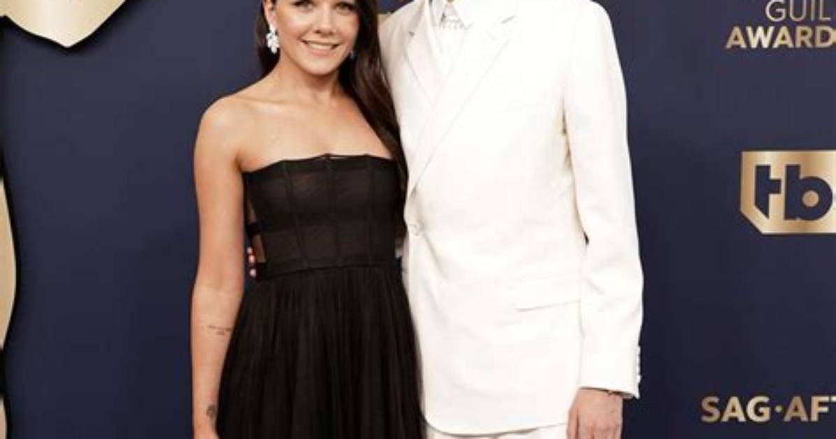 Does Kodi Smit-Mcphee Have a Girlfriend or a Partner? Sexuality, Is He Gay?