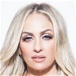 Dr. Kelly Lamoreaux (Tiktok Star) - Age, Birthday, Bio, Facts, Family, Net Worth, Height & More
