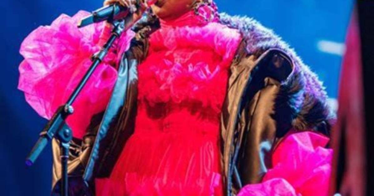 Exploring the Iconic Lauryn Hill Skirt: a Fashion Statement Beyond Music