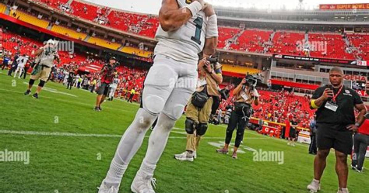 How Tall Is Jalen Hurts? Discovering the Height of the Nfl Star