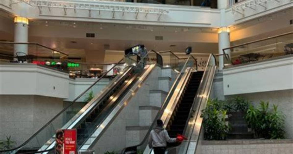 Insights into Galleria Mall Incident