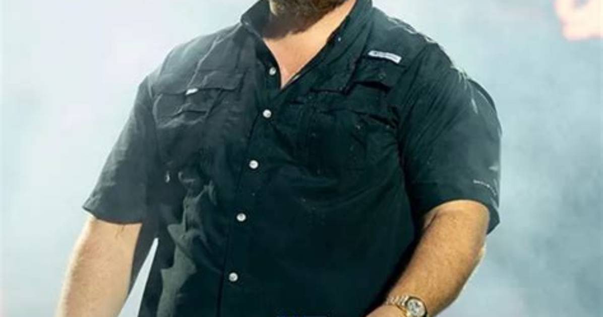 Is Luke Combs a Liberal or a Democrat?
