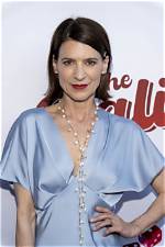 Jblogx | Perrey Reeves - Celebnetworth