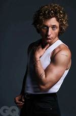 Jeremy Allen White's Towering Height: Unveiling the Star's True Stature