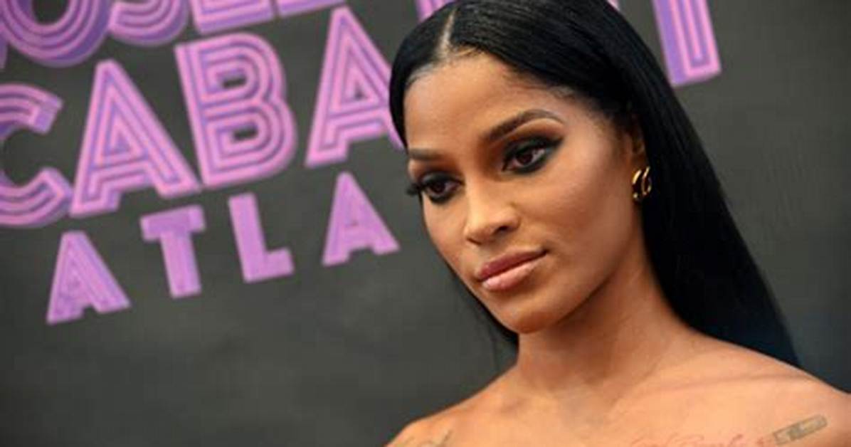 Joseline Hernandez, Puerto Rican Star Poses with Her Fiance, Dj Ballistic for a Romantic Snap on the Beach!