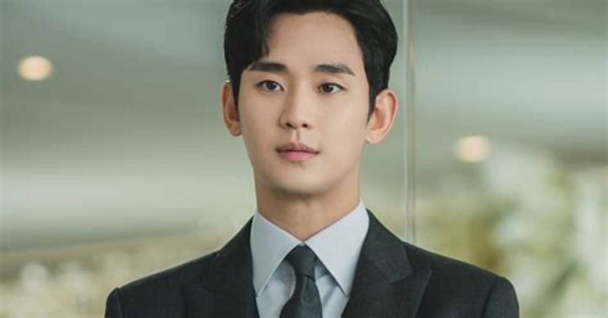 Know All About Kim Soo Hyun's Current and Past Relationships