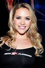 Mia Malkova: the Rise of a Star in the Adult Industry