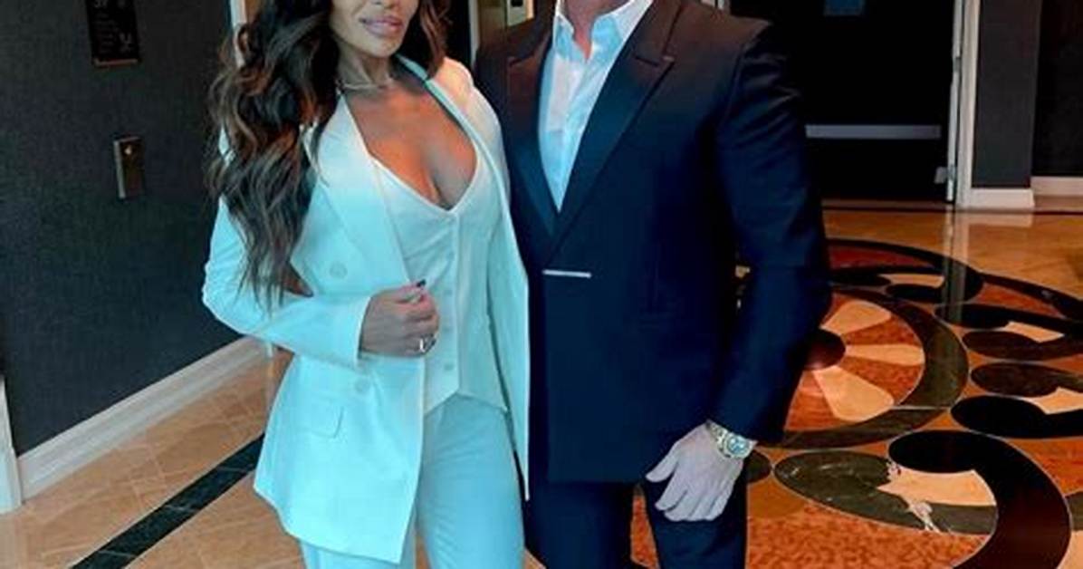 Rhonj Star Dolores Catanias Boyfriend Paul Connell Will Soon Be Officially Divorced 3 Year's