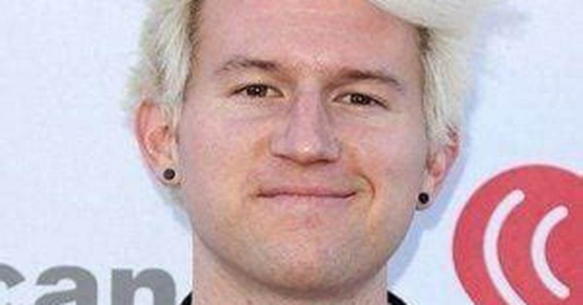 Ricky Dillon Bio, Wiki, Age, Parents, Asexual, Gay, Pig, Songs, and Net Worth