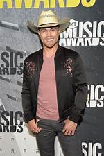 Riveting Facts About Dustin Lynch’s Music, Sexuality and Girlfriend
