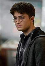 Unveiling the Age of Daniel Radcliffe in Harry Potter 7 Part 2