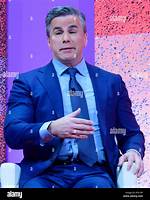 Unveiling the Dimensions of Tom Fitton: Height and Weight Insights
