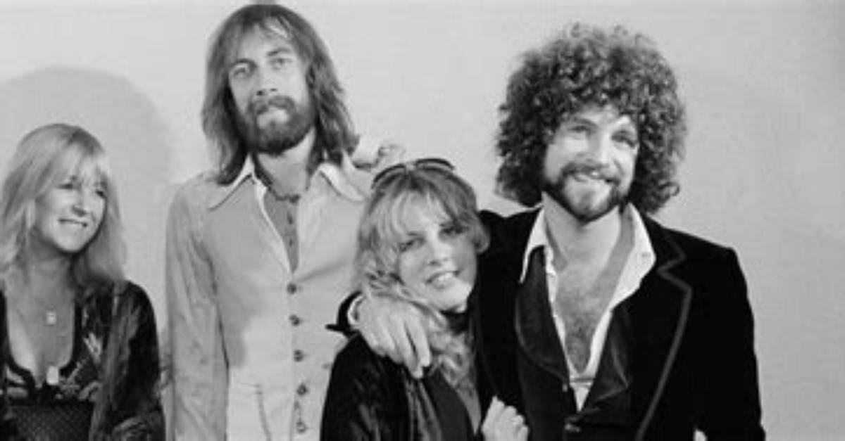 What Is the Meaning of Fleetwood Mac's 'Songbird'? |