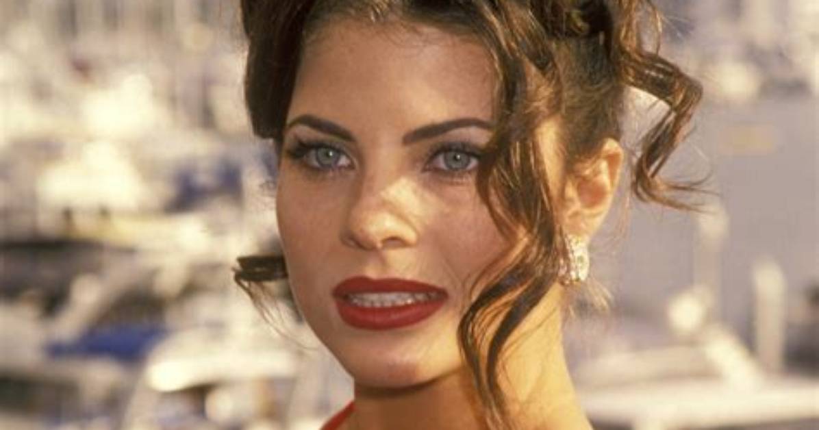 Yazmin Bleeth: the Rise of a Modern Icon